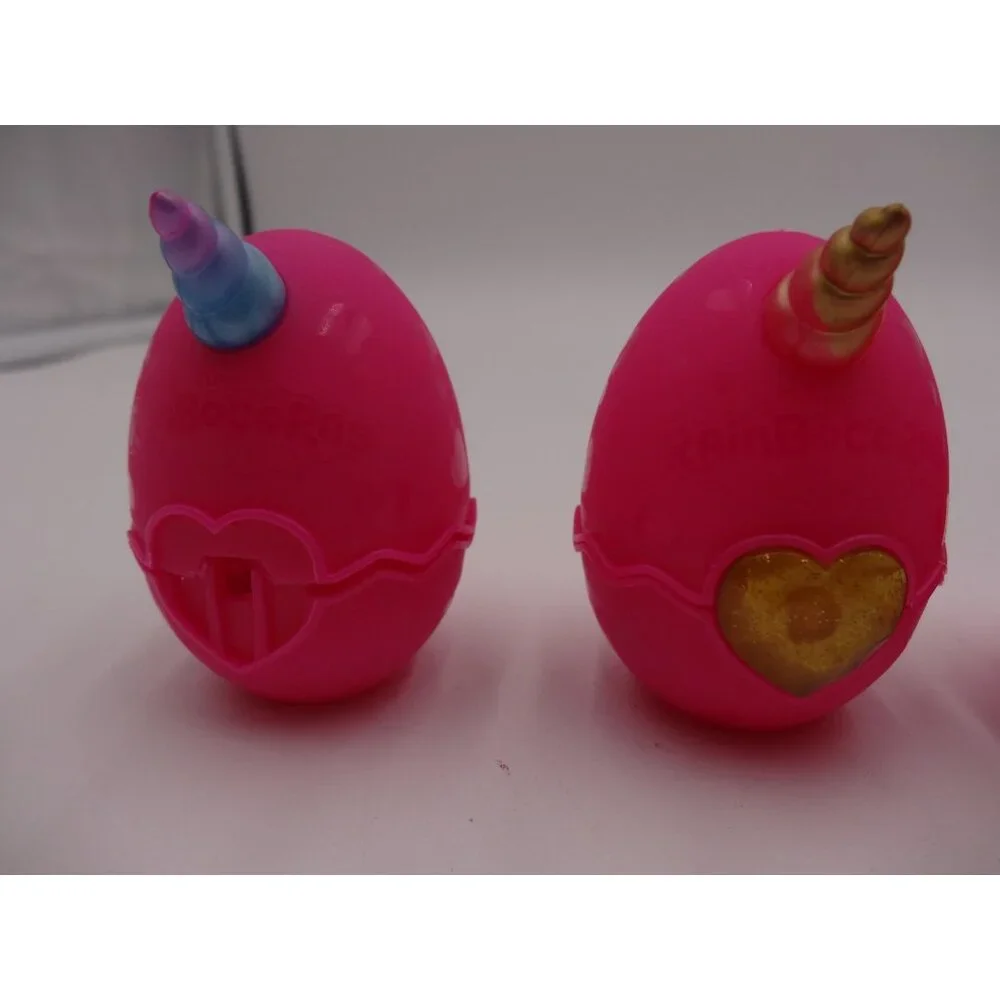Rainbocorns Itzy Glitzy Surprise Mini Figure 4 Egg's With 4 Figures and Accessor